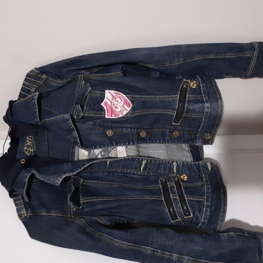 Jacket - Picture 3 of 4